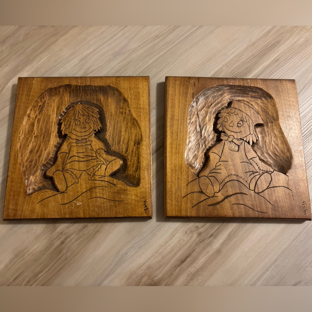 Vintage Hand Made Wood Carving Raggedy Anne & Andy